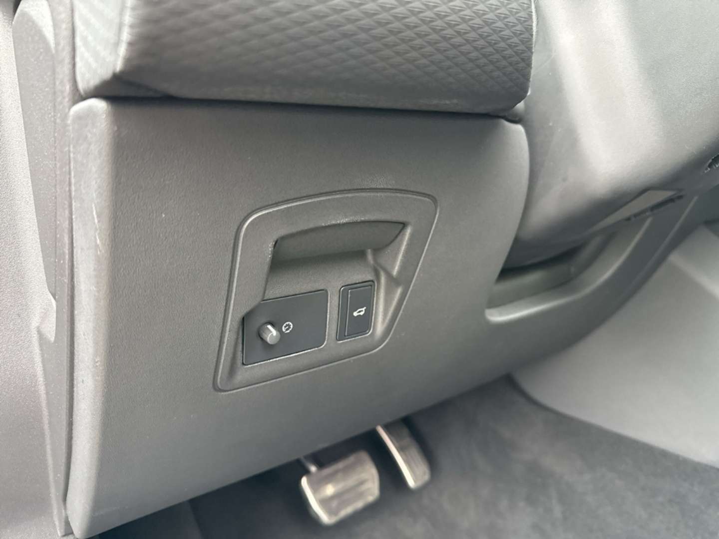 Land Rover Range Rover Velar D200 R-DYNAMIC SE AWD PANO+ACC - 2022 - Joinsteer - #18