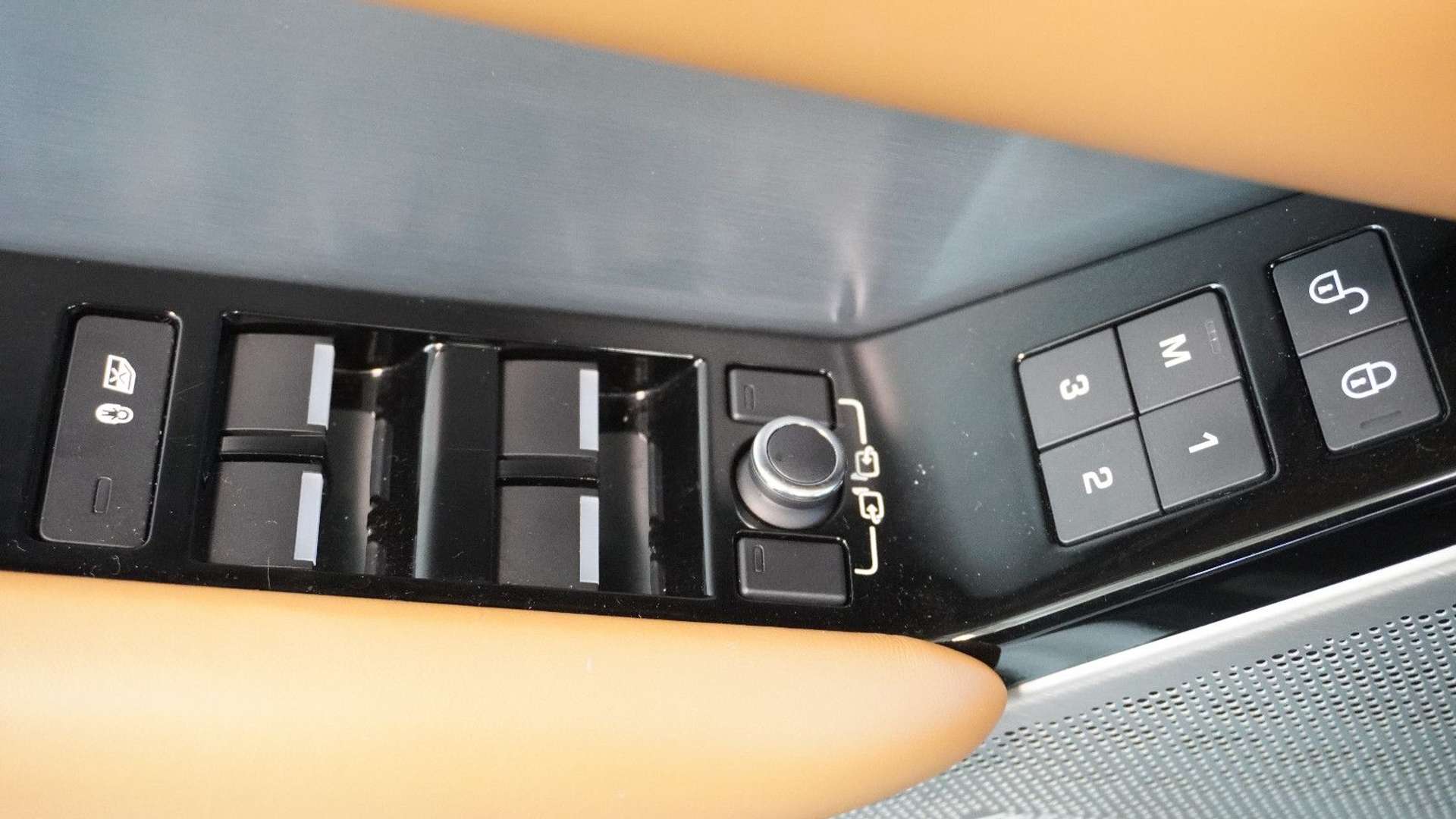 Land Rover Range Rover Velar 2.0 D240 R-Dyn*HSE*PANO*SHADOW - 2018 - Joinsteer - #28