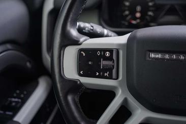 Land Rover Defender 110 P400e SE — photo 17