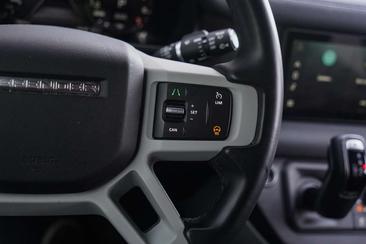 Land Rover Defender 110 P400e SE — photo 18
