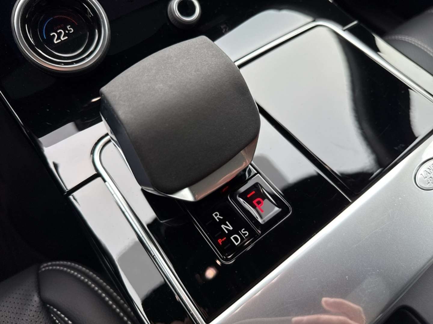 Land Rover Range Rover Velar D200 R-DYNAMIC SE AWD PANO+ACC - 2022 - Joinsteer - #24