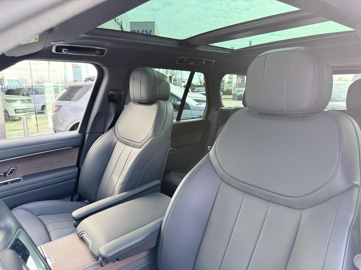 Land Rover Range Rover P460e SE - 2025 - Joinsteer - #9