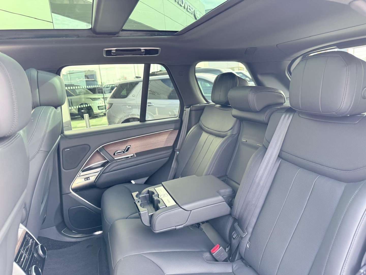 Land Rover Range Rover P460e SE - 2025 - Joinsteer - #11