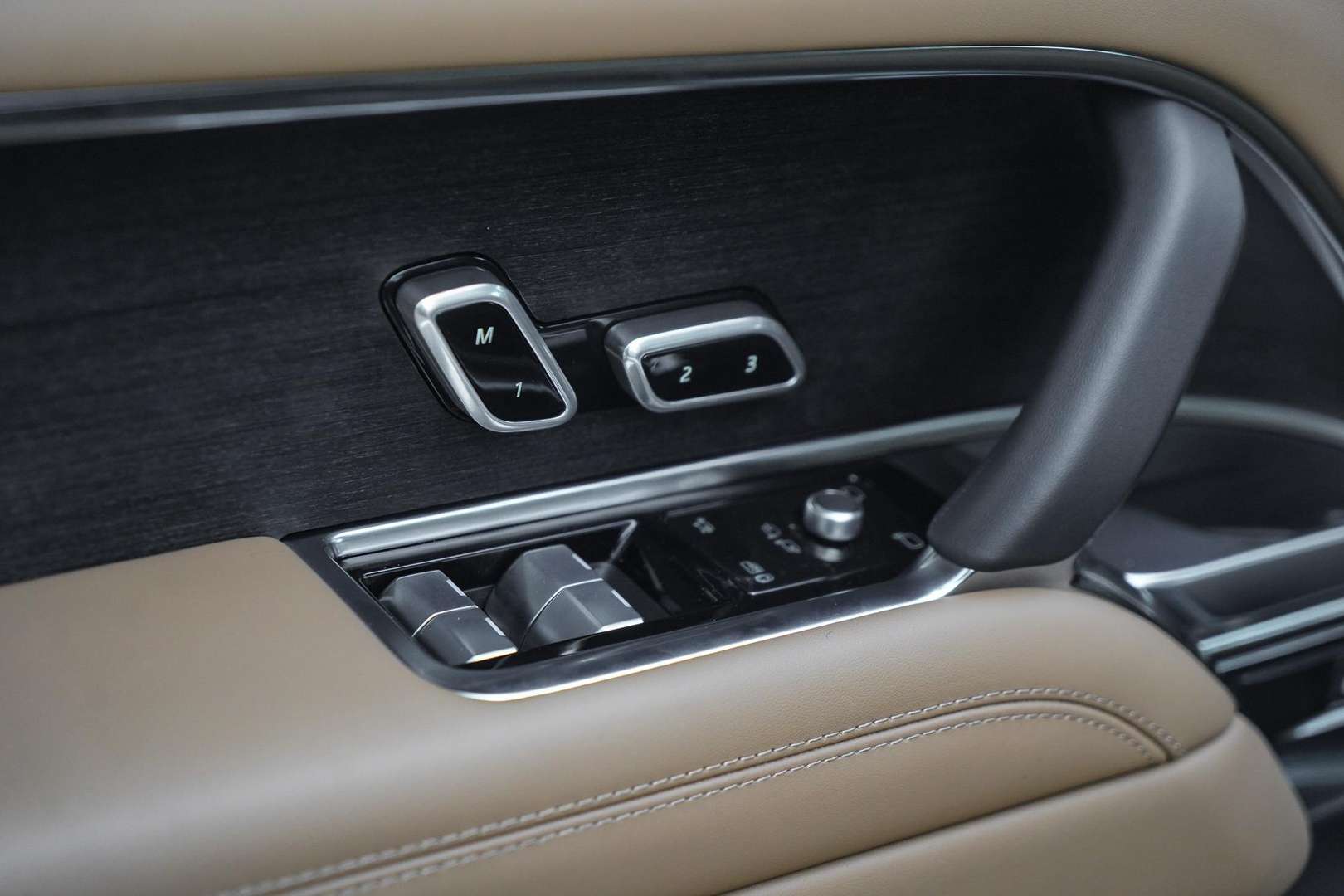Land Rover Range Rover P460e Autobiography - 2026 - Joinsteer - #23