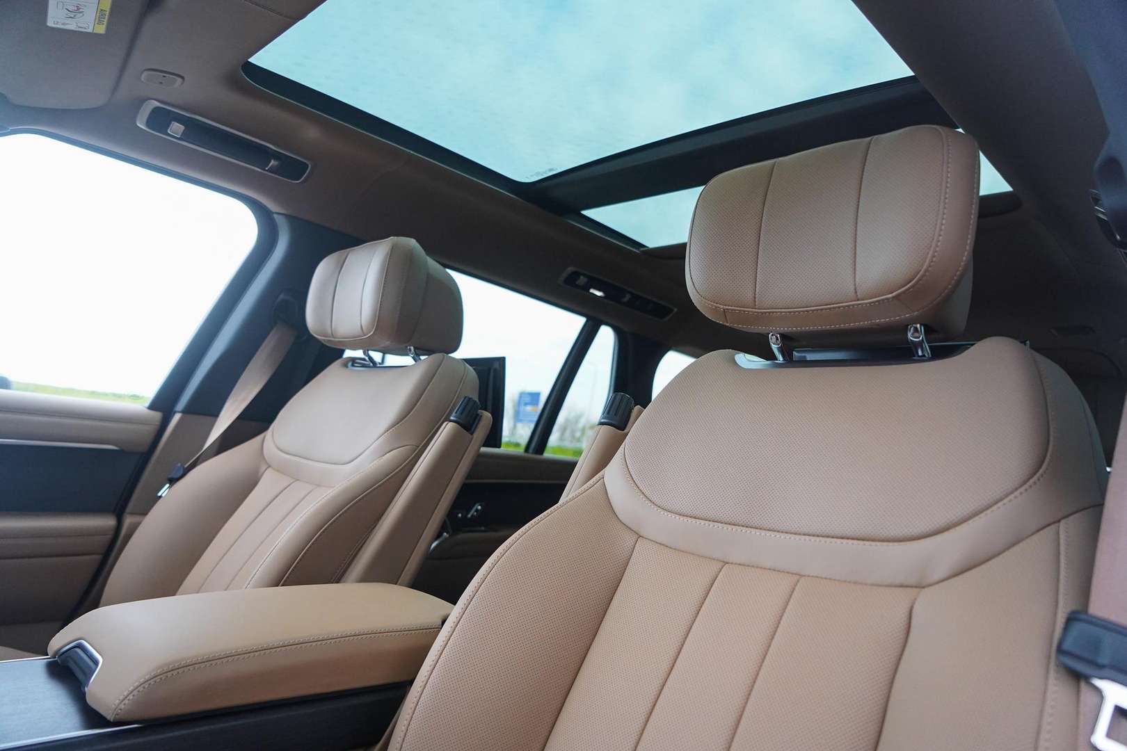 Land Rover Range Rover P460e Autobiography - 2026 - Joinsteer - #24