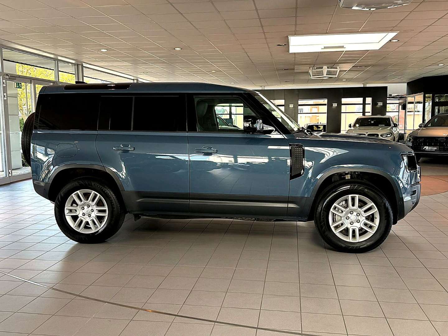 Land Rover Defender 110 Hard Top S/3-SITZE/NAVI/LEDER/360'' - 2021 - Joinsteer - #5