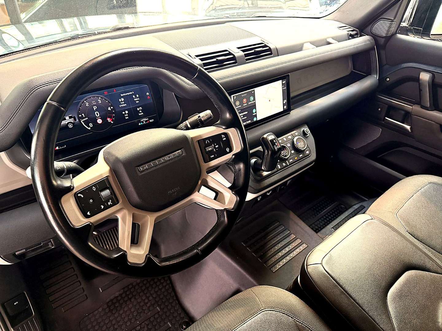 Land Rover Defender 110 Hard Top S/3-SITZE/NAVI/LEDER/360'' - 2021 - Joinsteer - #18