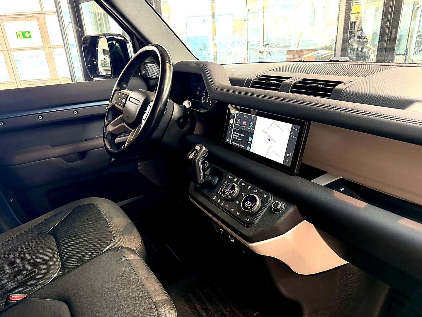 Land Rover Defender 110 Hard Top S/3-SITZE/NAVI/LEDER/360'' - 2021 - Joinsteer - #24