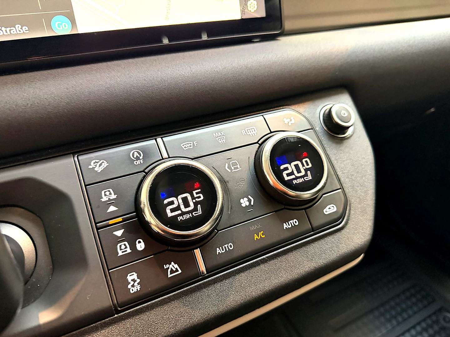 Land Rover Defender 110 Hard Top S/3-SITZE/NAVI/LEDER/360'' - 2021 - Joinsteer - #33