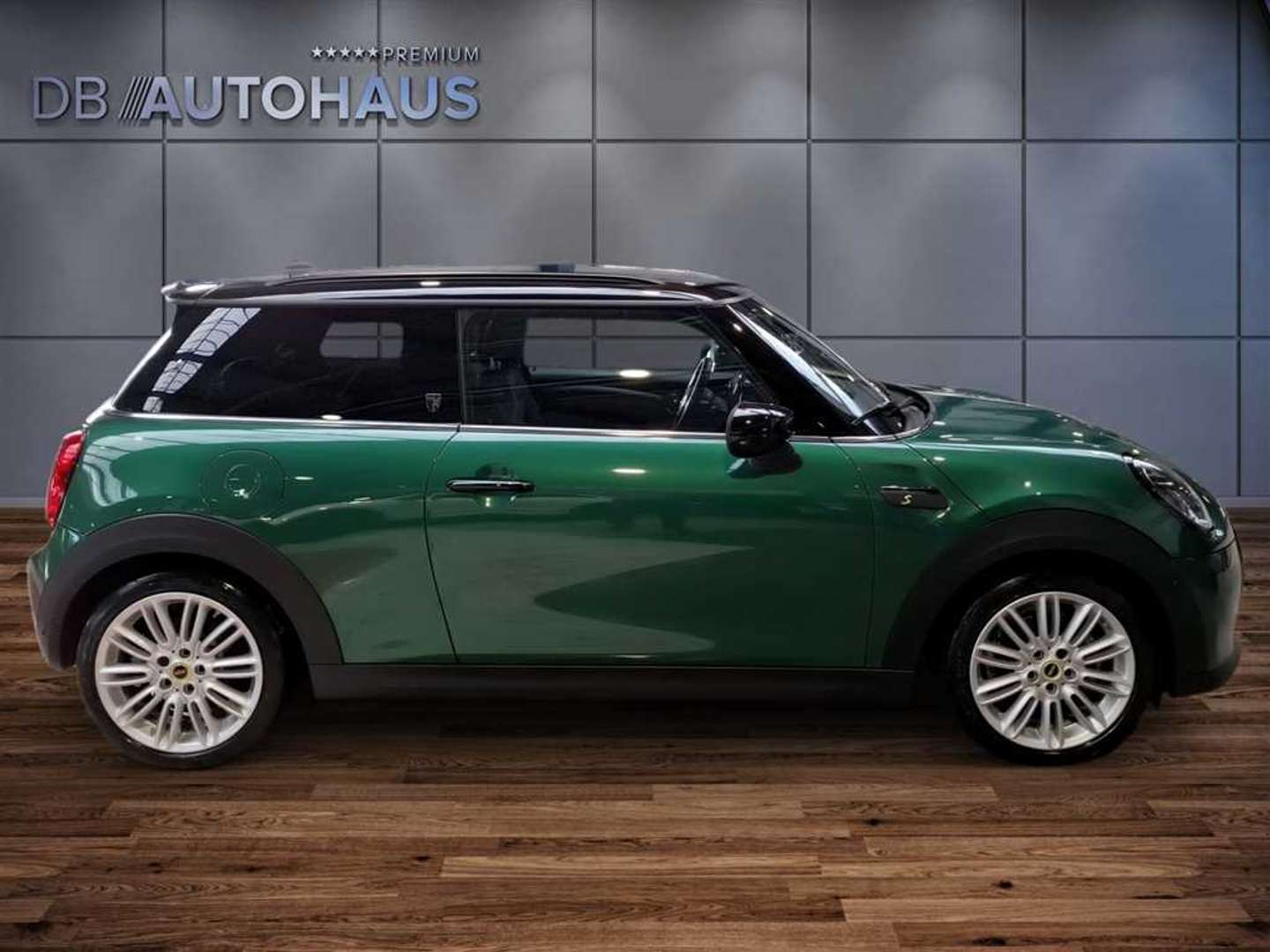 Mini Electric Yours Cooper SE - 2023 - Joinsteer - #3