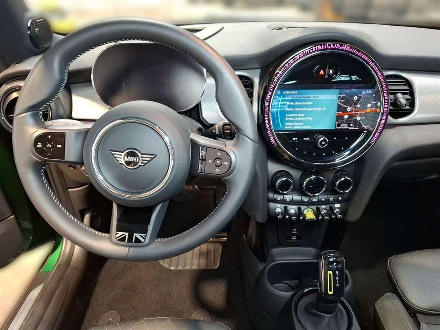 Mini Electric Yours Cooper SE - 2023 - Joinsteer - #9