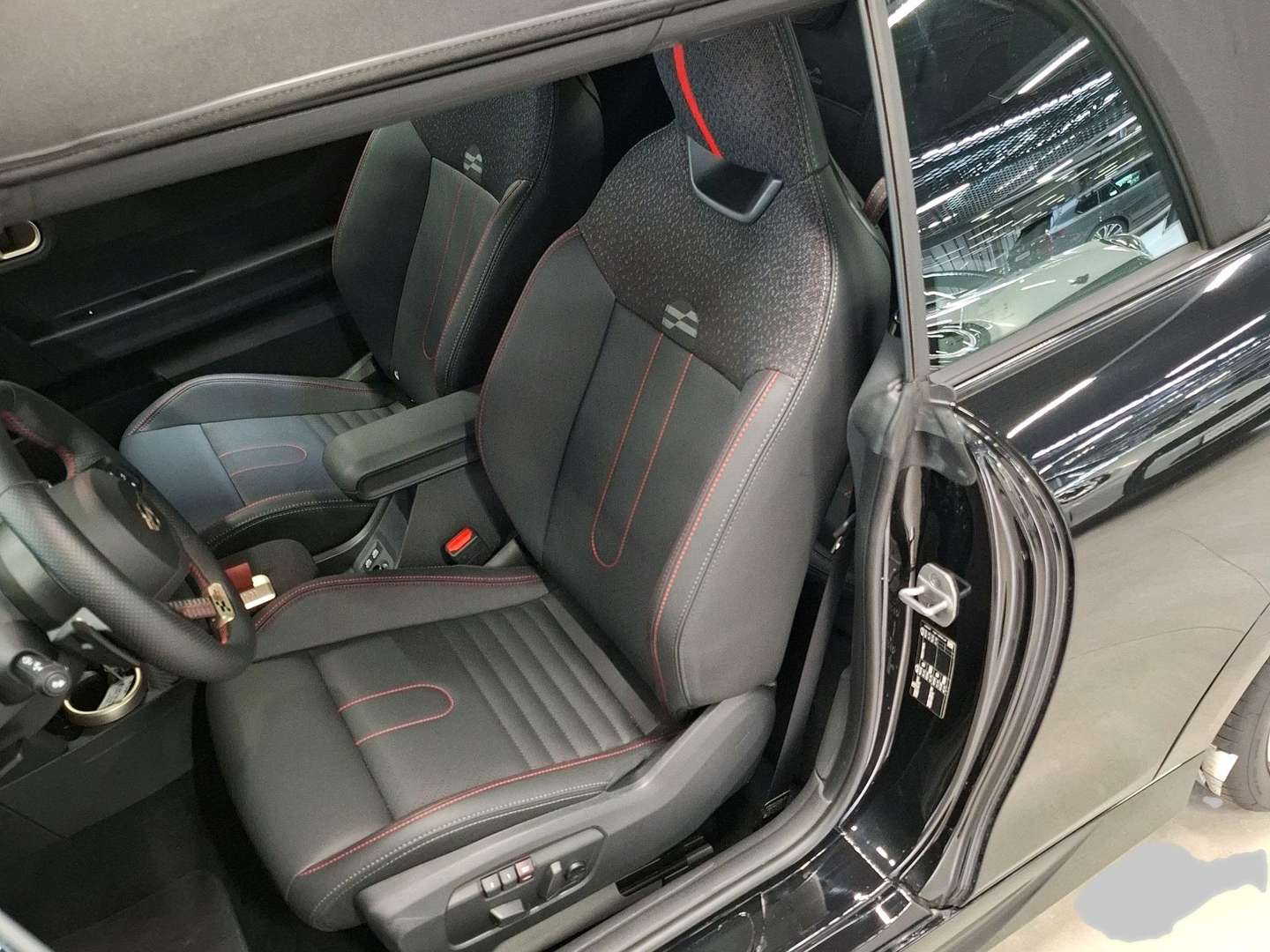 Mini Cabrio John Cooper Works - 2025 - Joinsteer - #18