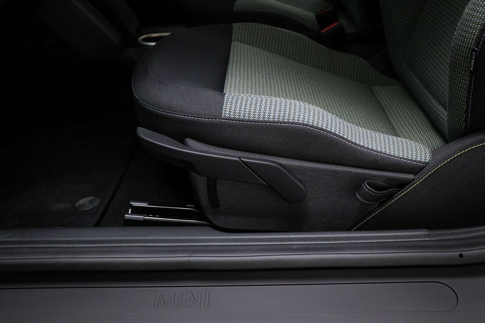 Mini Electric Essential Cooper E - 2026 - Joinsteer - #22