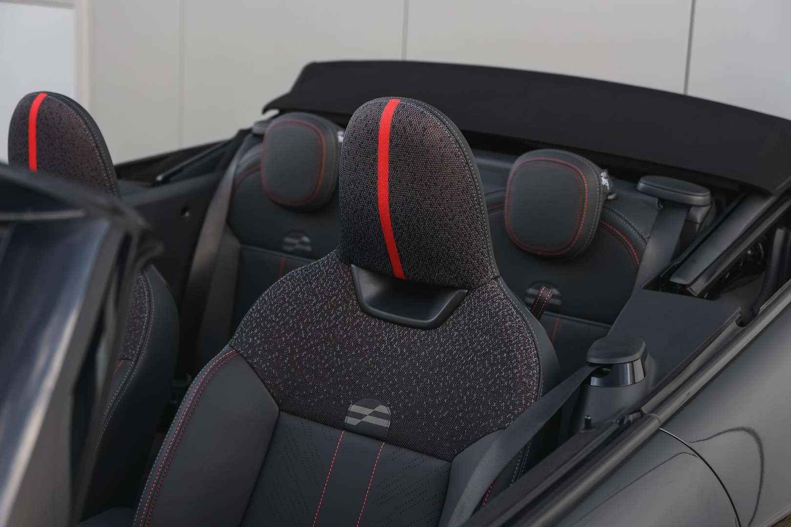 Mini Cabrio John Cooper Works - 2026 - Joinsteer - #27