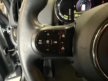 Mini Countryman COOPER SE — photo 10