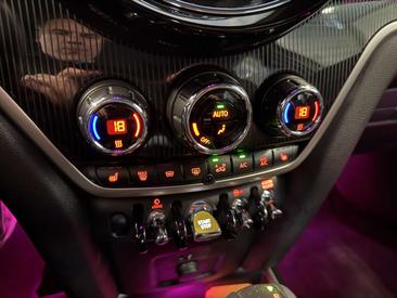 Mini Countryman COOPER SE — photo 15