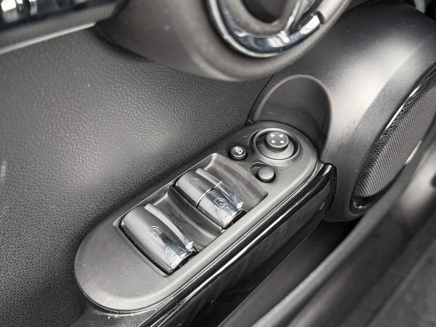 Mini Cabrio John Cooper Works - 2021 - Joinsteer - #12