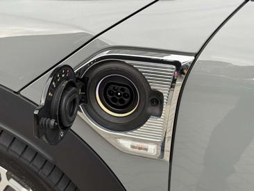 Mini Countryman COOPER SE — photo 29