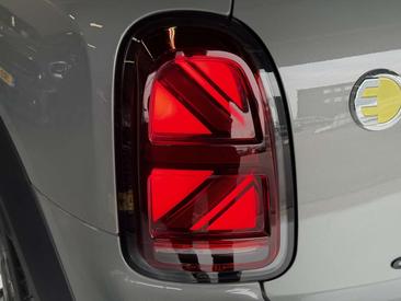 Mini Countryman COOPER SE — photo 37