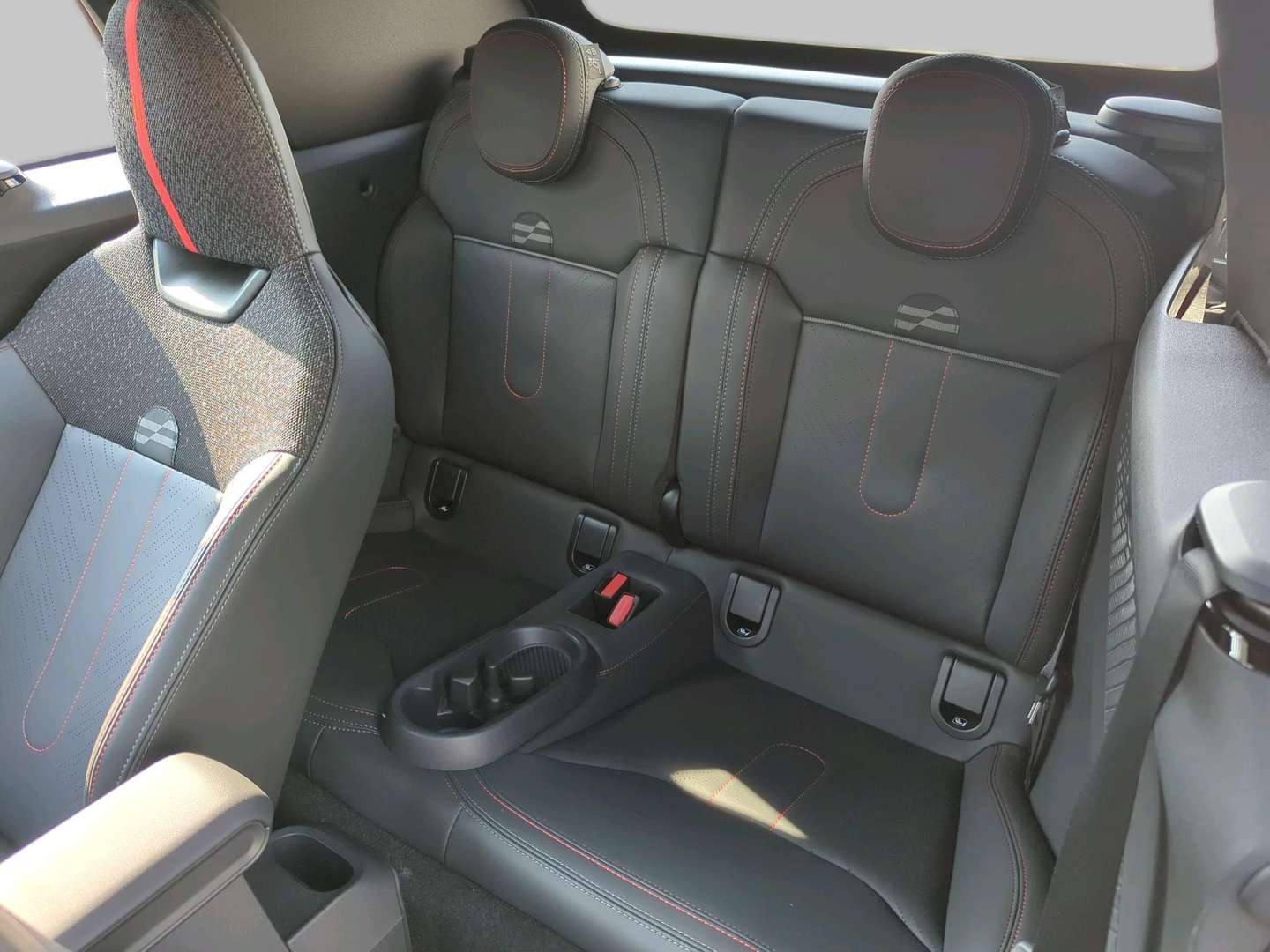 Mini Cabrio John Cooper Works - 2025 - Joinsteer - #21