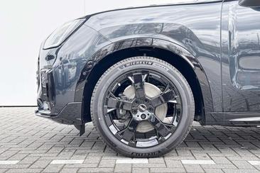 Mini Countryman JCW Cooper E — photo 3