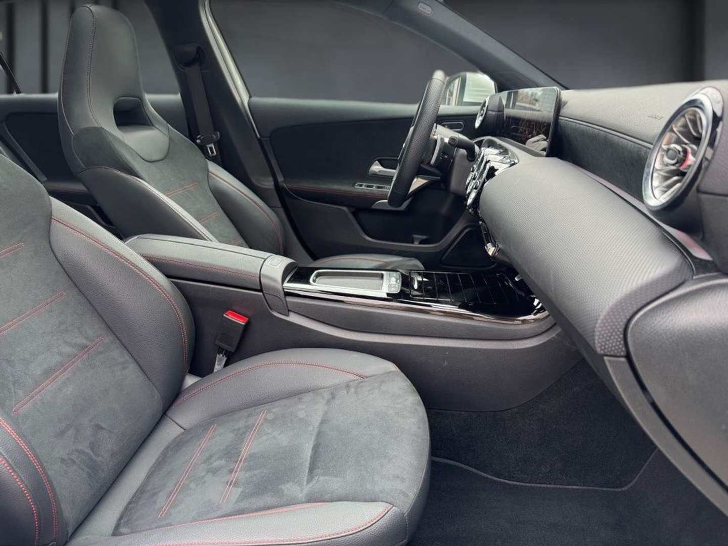 Mercedes Classe A 200 AMG Line - 2025 - Joinsteer - #5