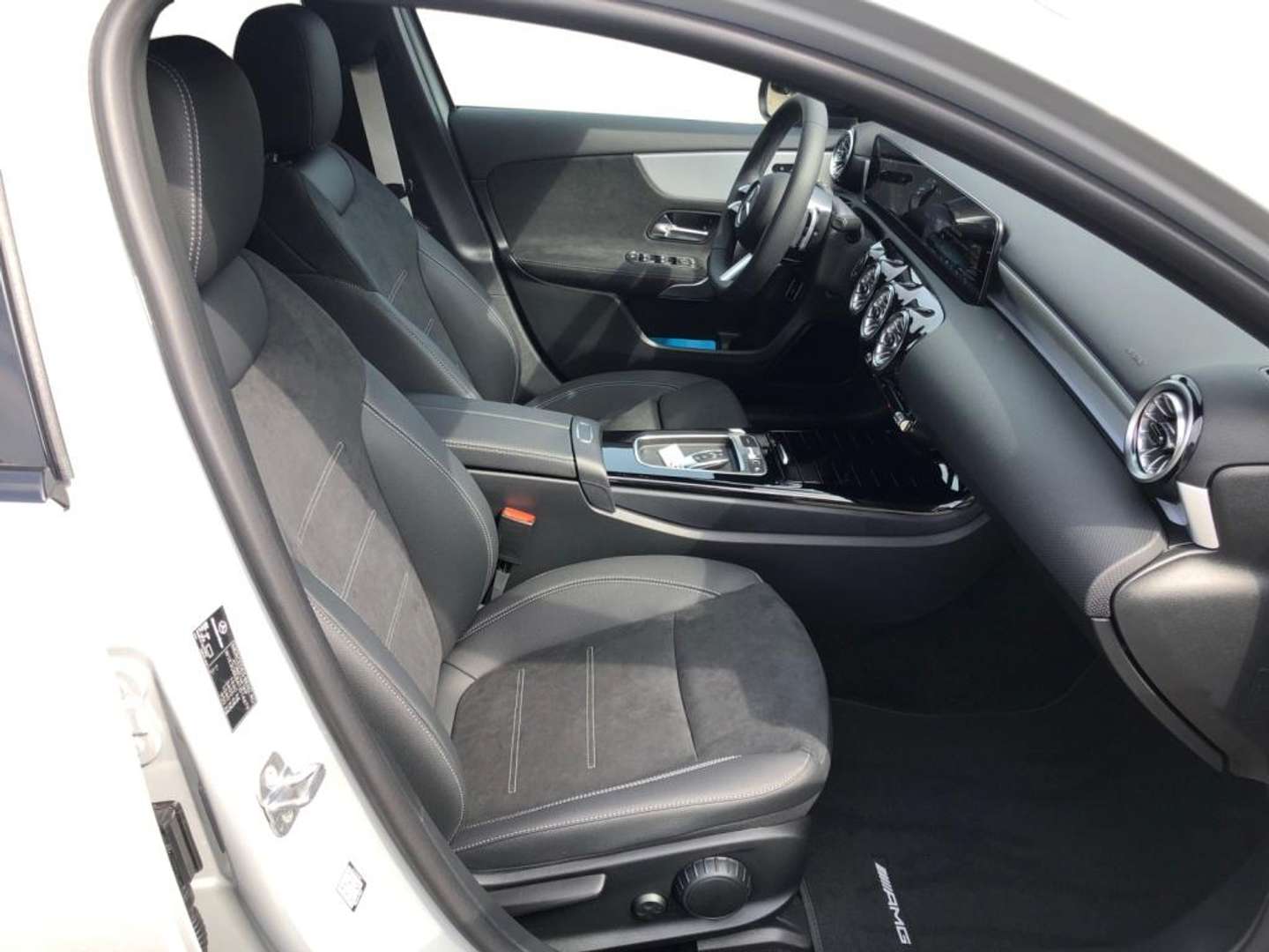 Mercedes Classe A 180 AMG Line - 2025 - Joinsteer - #3