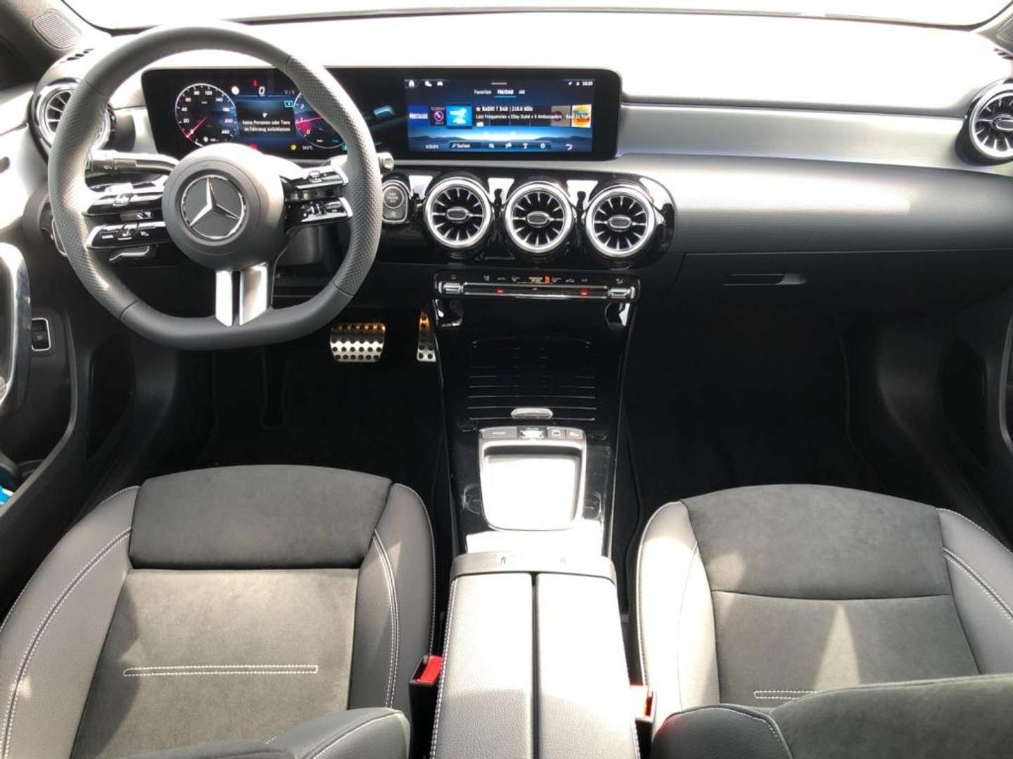 Mercedes Classe A 180 AMG Line - 2025 - Joinsteer - #4