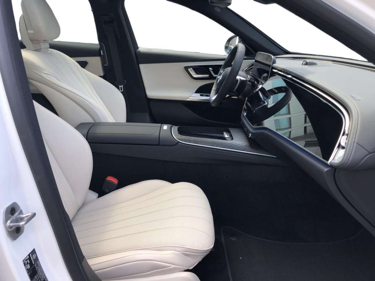 Mercedes Classe E 450 Night Edition - 2025 - Joinsteer - #3