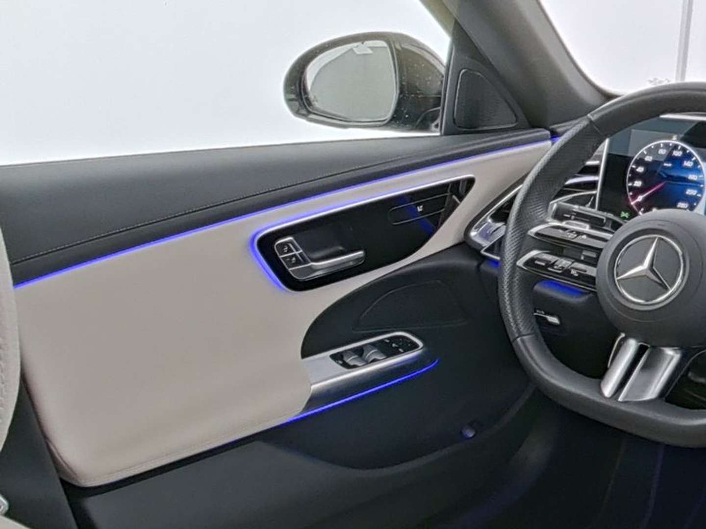 Mercedes Classe E 220 AMG-Line - 2025 - Joinsteer - #6