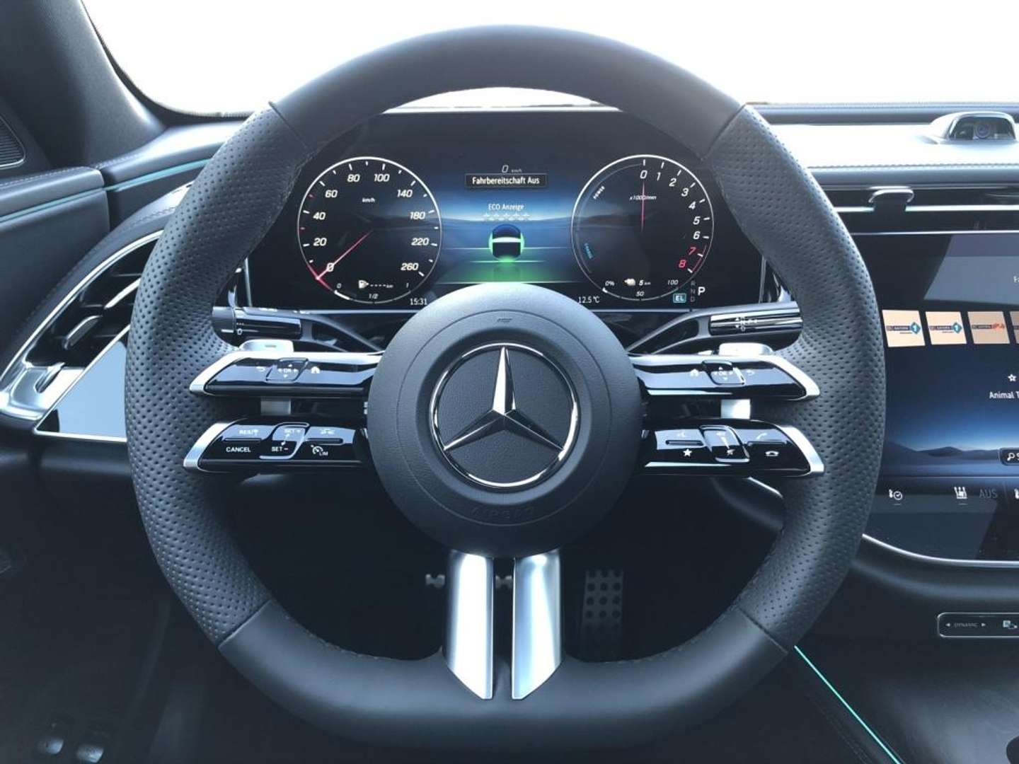 Mercedes Classe E 300 Night Edition - 2025 - Joinsteer - #10