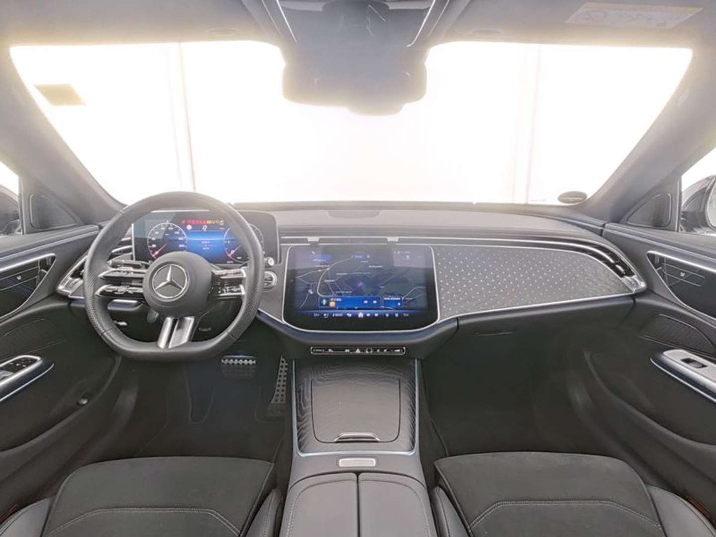 Mercedes Classe E 220 AMG-Line - 2025 - Joinsteer - #6
