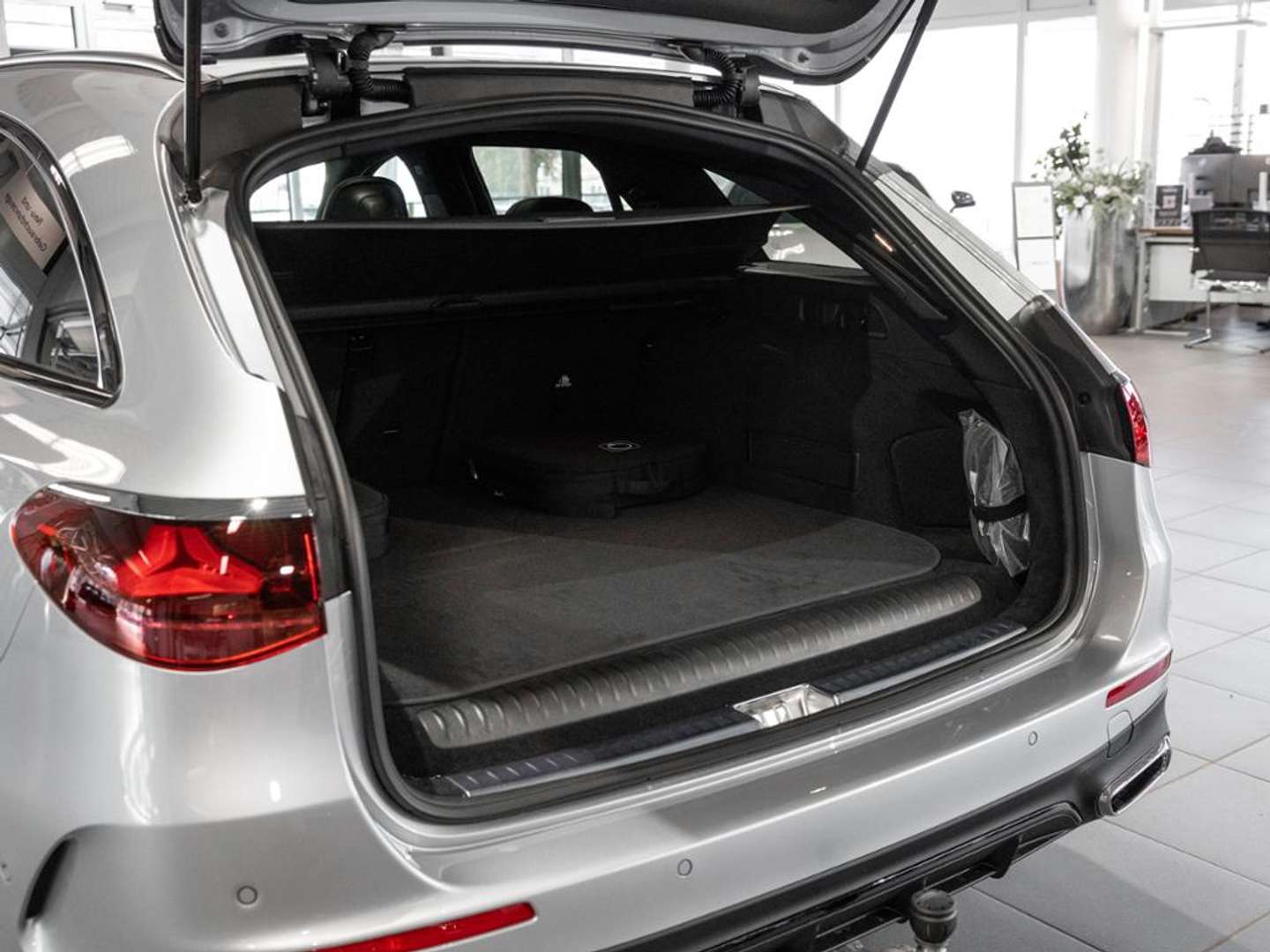 Mercedes Classe E Break 300 AMG Line - 2026 - Joinsteer - #20