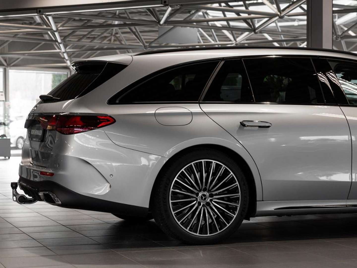 Mercedes Classe E Break 300 AMG Line - 2026 - Joinsteer - #23