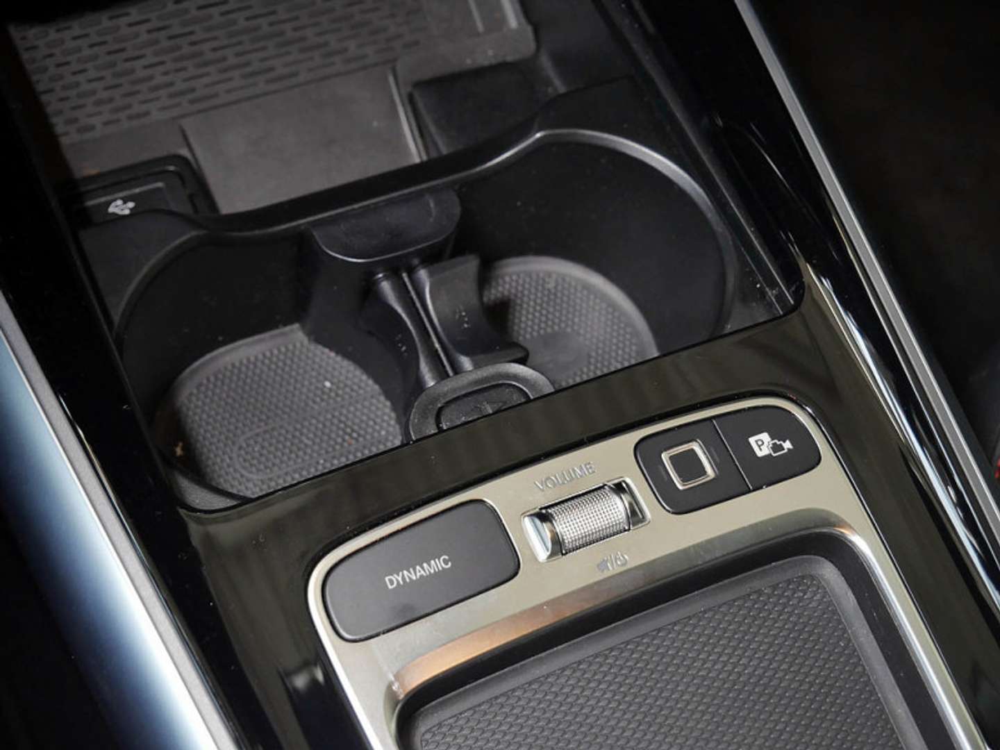 Mercedes GLA 200 AMG Line - 2024 - Joinsteer - #18