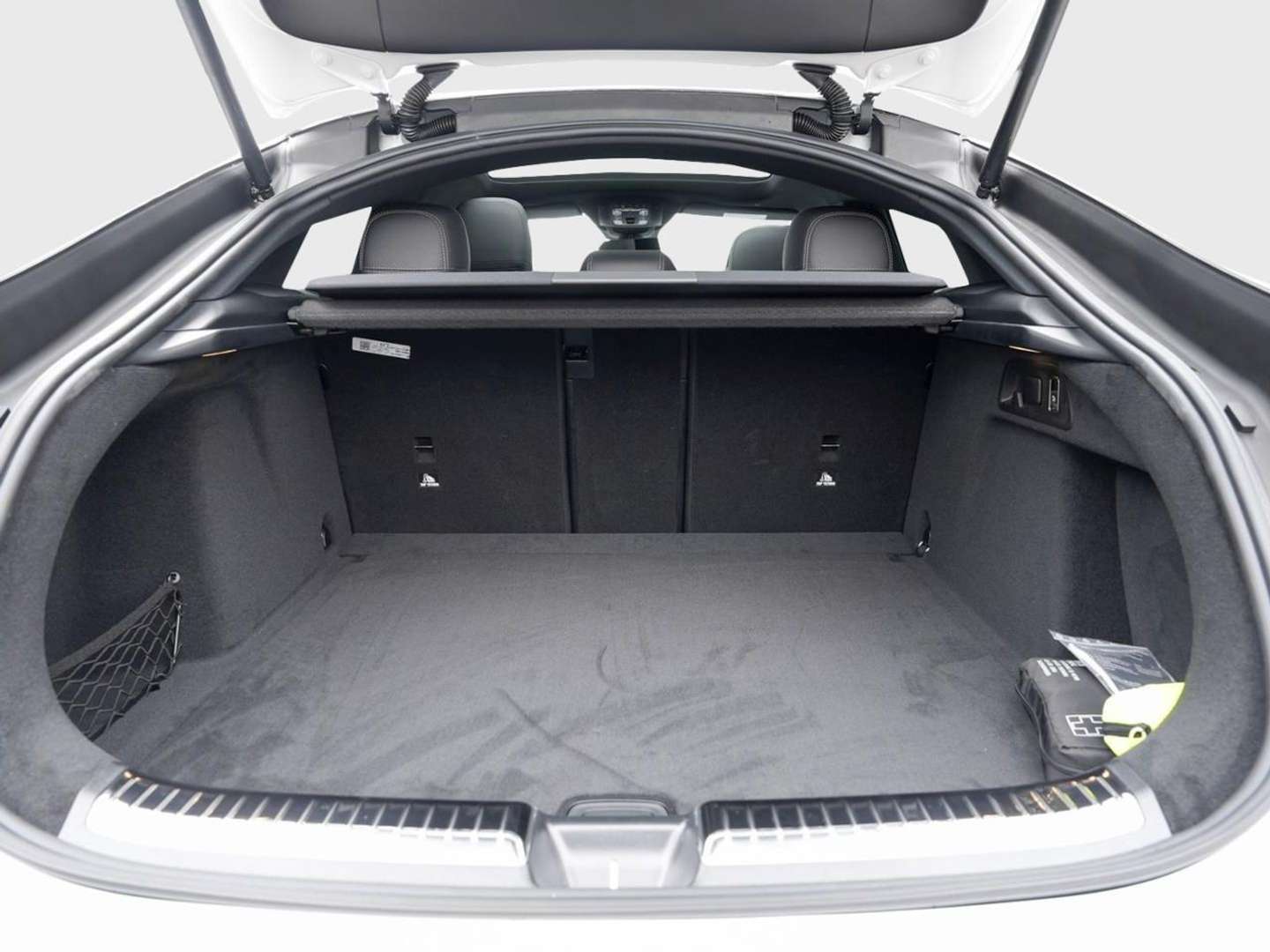 Mercedes GLE Coupé 300 Night Edition - 2026 - Joinsteer - #6