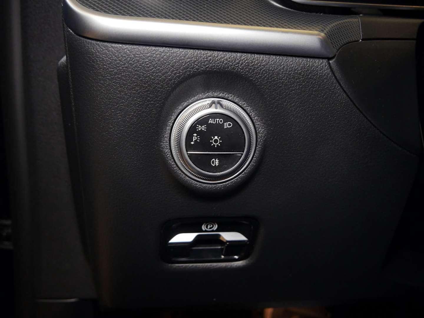 Mercedes Classe C 300 Avantgarde - 2023 - Joinsteer - #19
