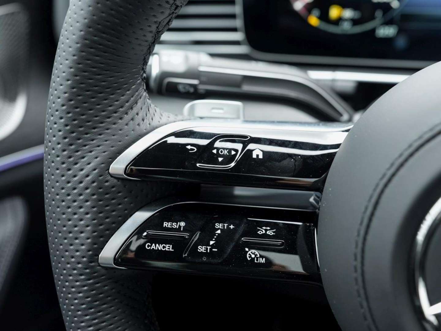 Mercedes GLE Coupé 300 Night Edition - 2026 - Joinsteer - #18
