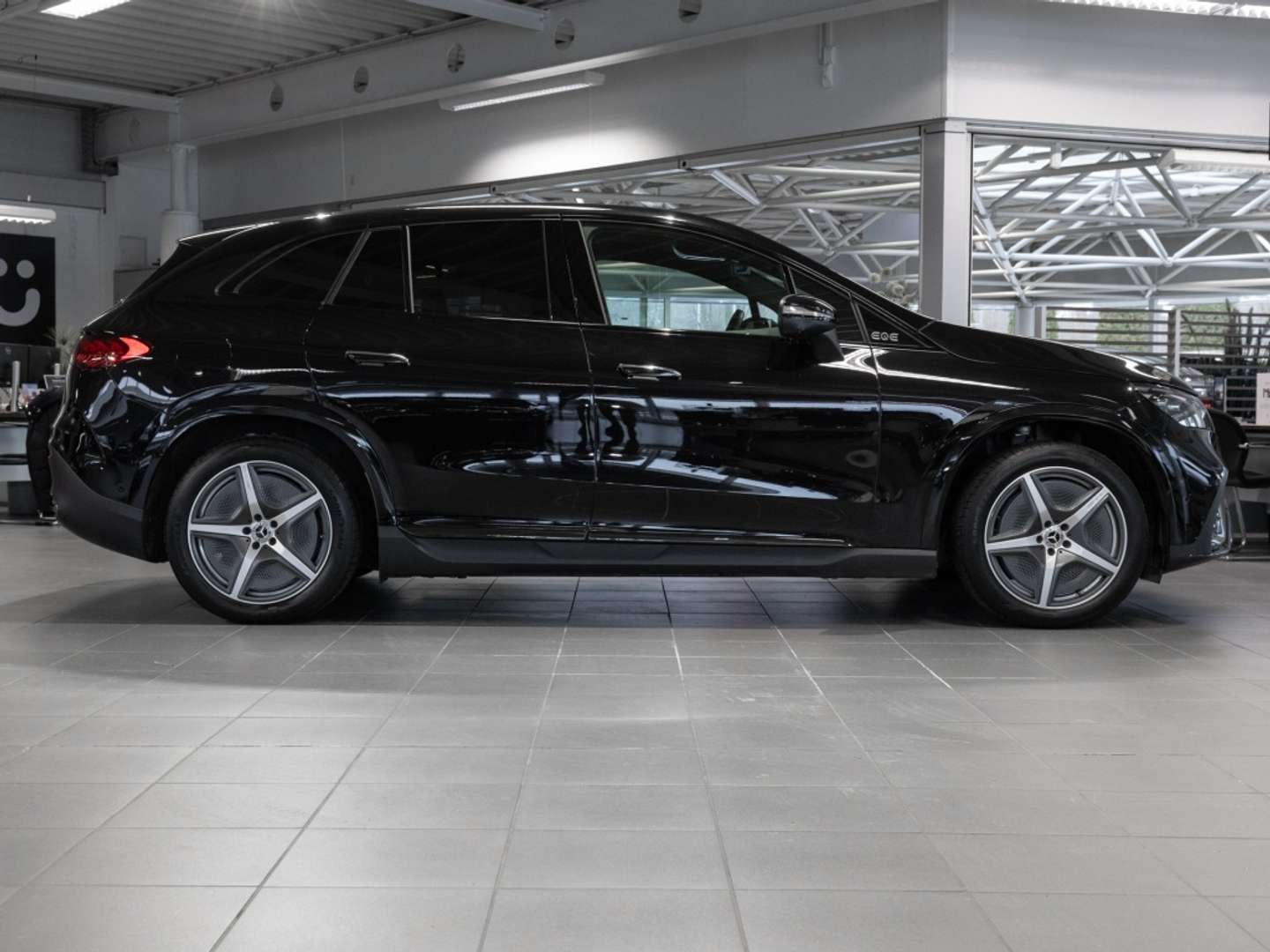 Mercedes EQE 300 Night Edition - 2025 - Joinsteer - #1