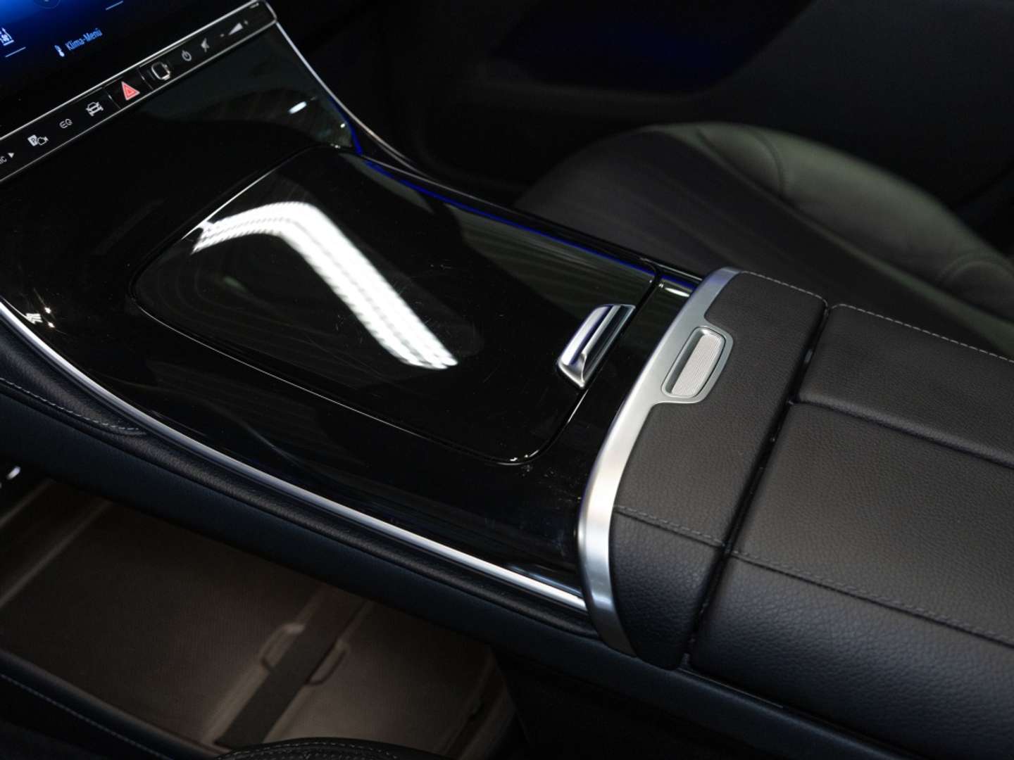 Mercedes EQE 300 Night Edition - 2025 - Joinsteer - #17
