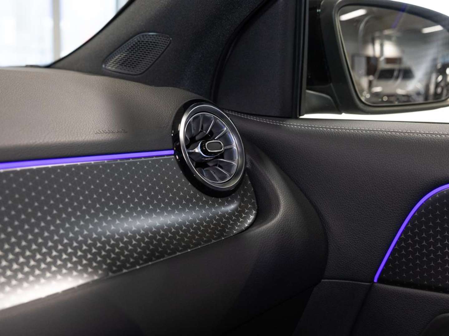 Mercedes GLA 200 Night Edition - 2025 - Joinsteer - #17