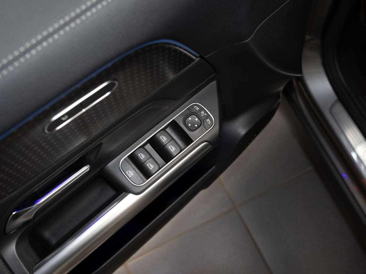 Mercedes GLA 200 Night Edition - 2025 - Joinsteer - #22