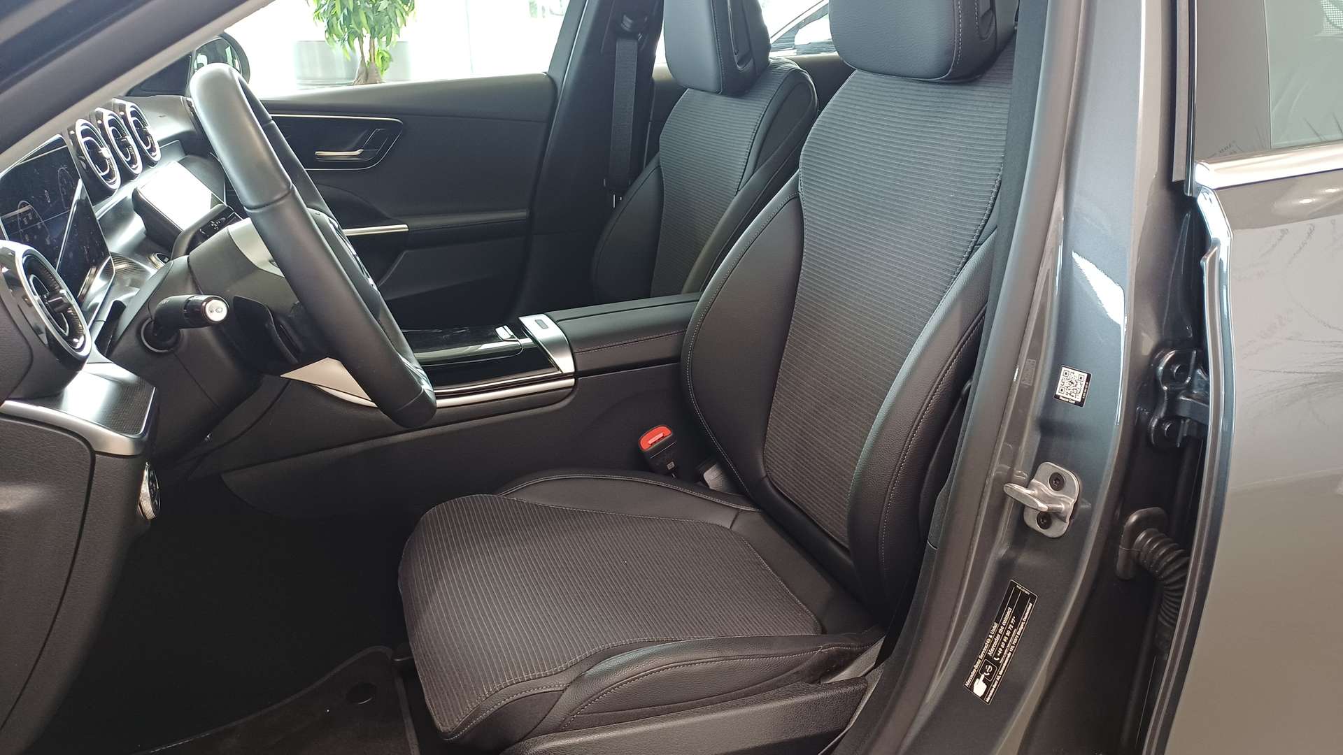 Mercedes Classe C 180 AVANTGARDE - 2025 - Joinsteer - #14