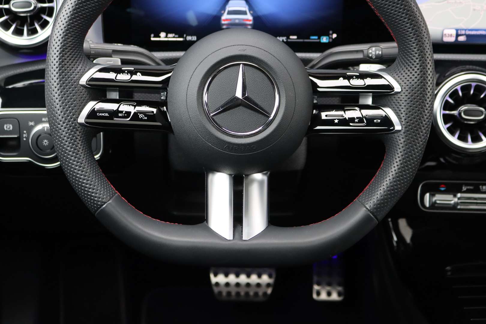 Mercedes CLA 180 AMG Line - 2025 - Joinsteer - #29