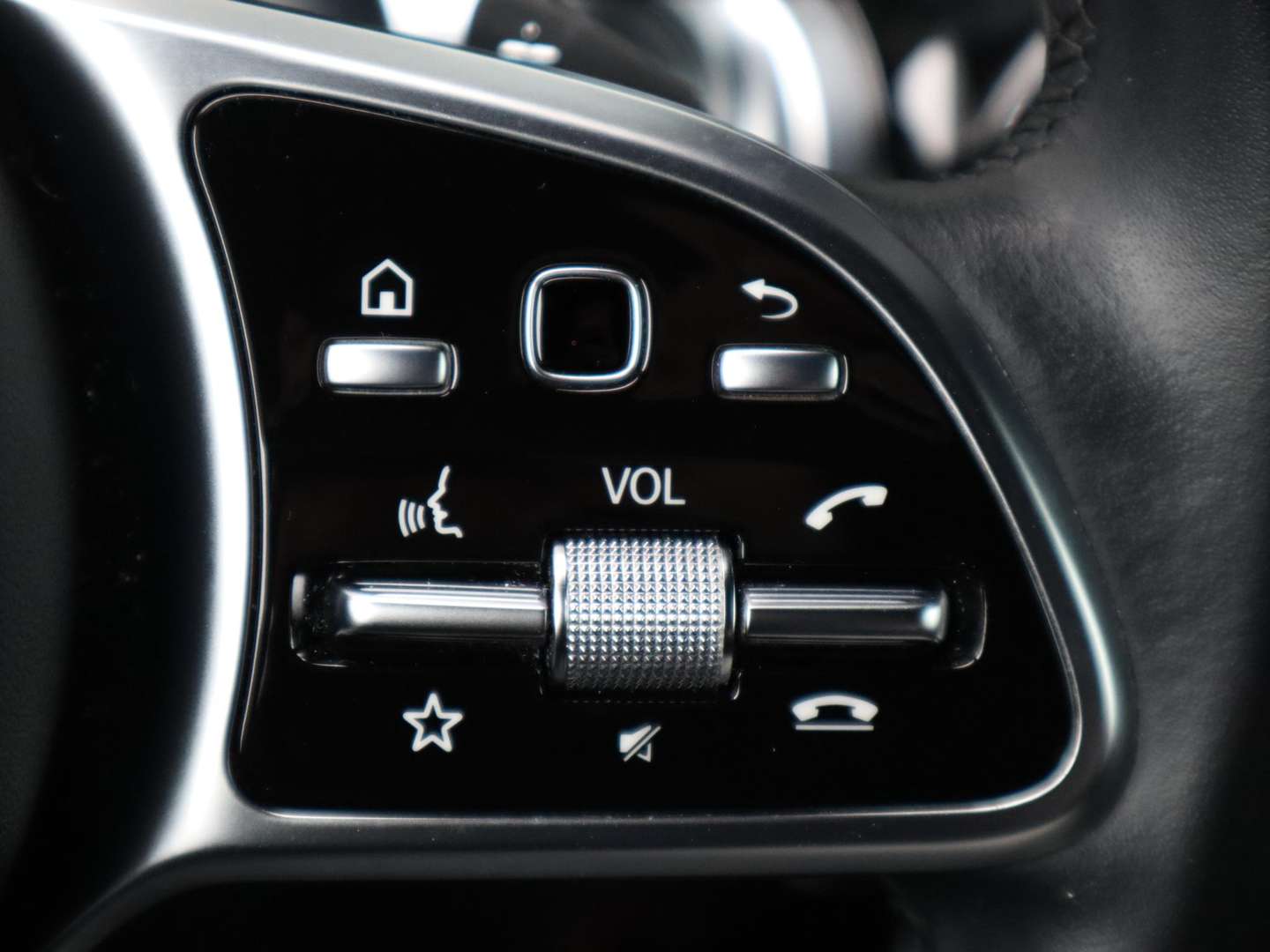 Mercedes EQB 300 Luxury Line - 2023 - Joinsteer - #17