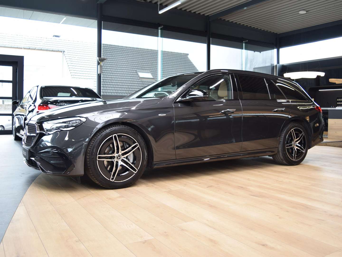 Mercedes Classe E Break 300 AMG Line - 2025 - Joinsteer - #1