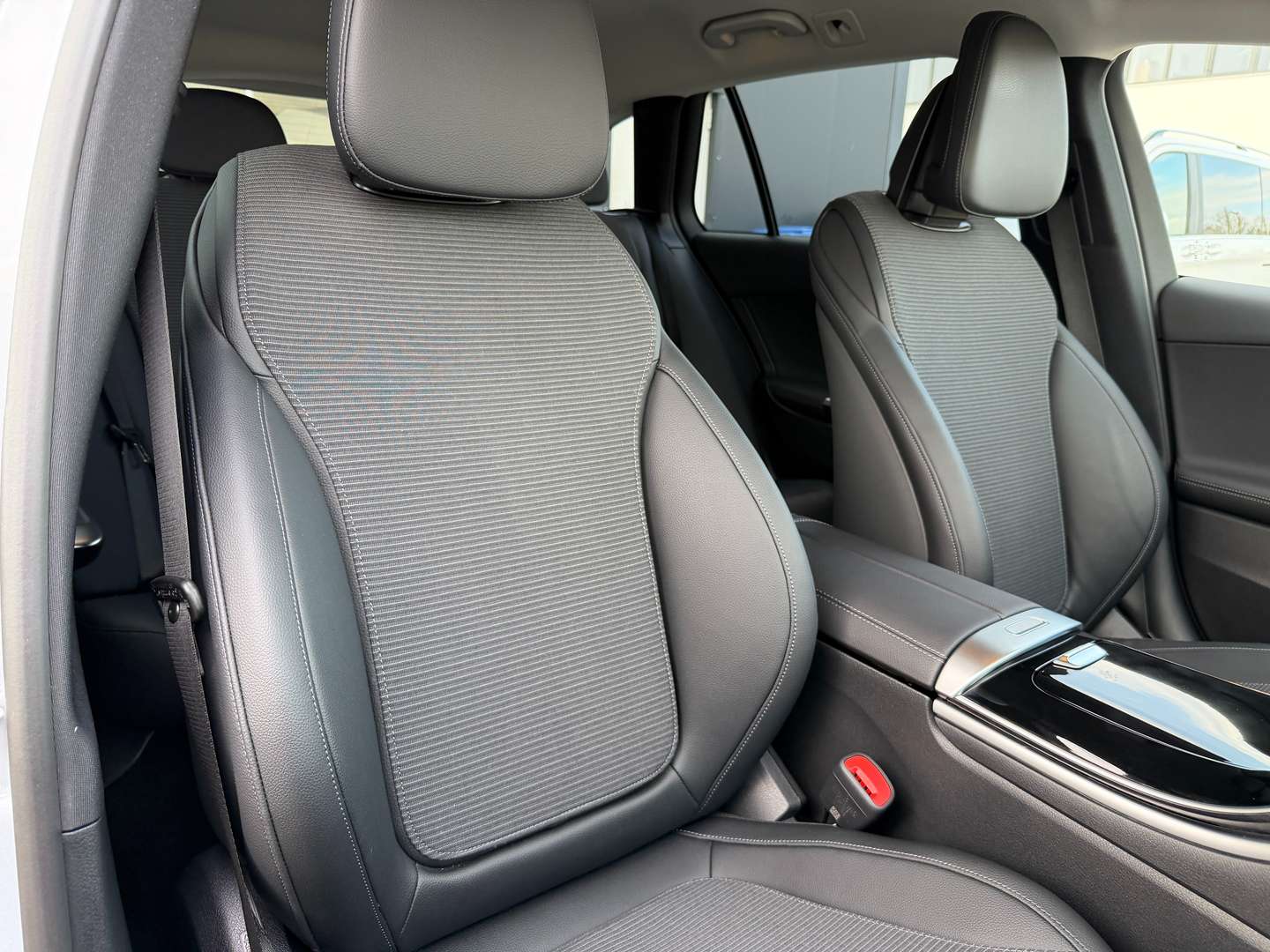 Mercedes Classe C C 220 Avantgarde - 2025 - Joinsteer - #27