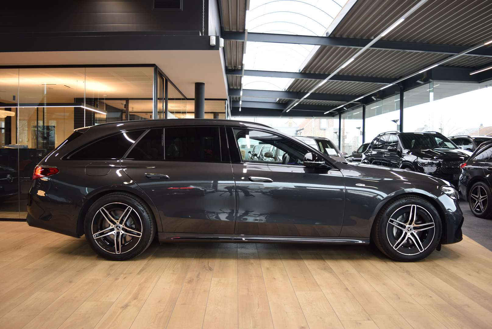 Mercedes Classe E Break 300 AMG Line - 2025 - Joinsteer - #7