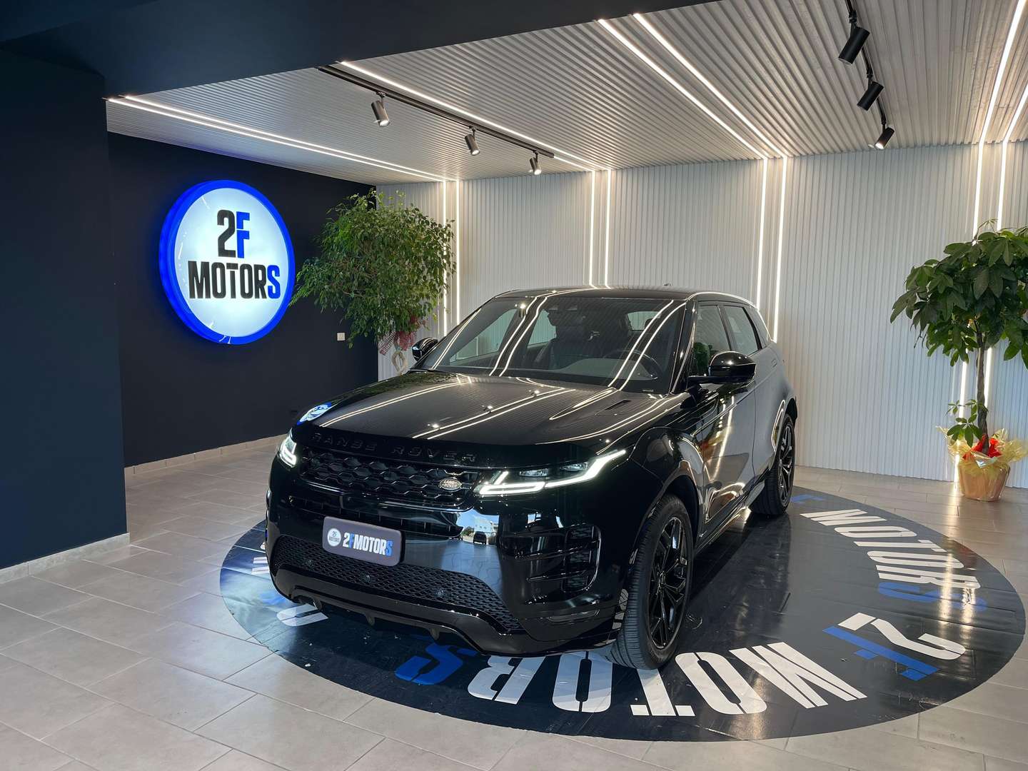 Land Rover Range Rover Evoque D180 R-Dynamic - 2020 - Joinsteer - #1
