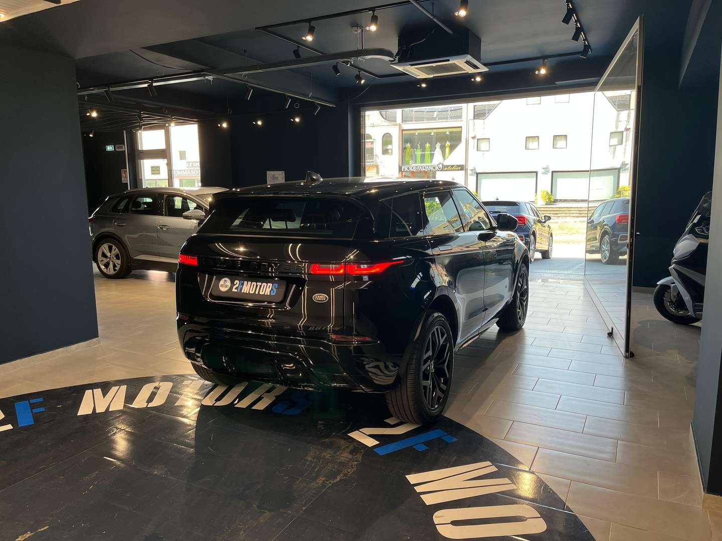 Land Rover Range Rover Evoque D180 R-Dynamic - 2020 - Joinsteer - #2